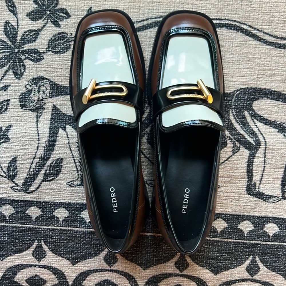 BNWT Pedro leather loafers